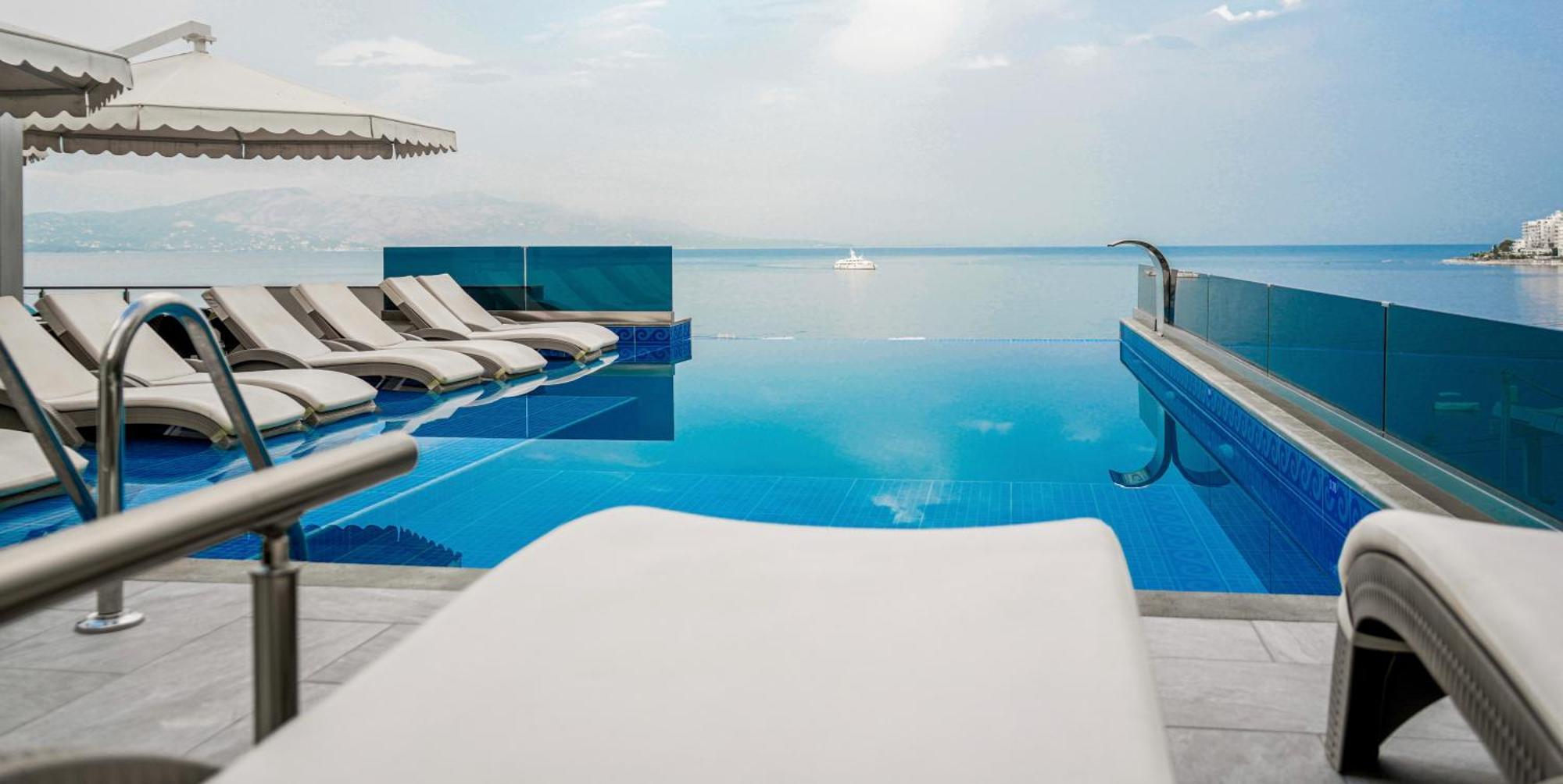Hotel Serxho Sarandë Buitenkant foto