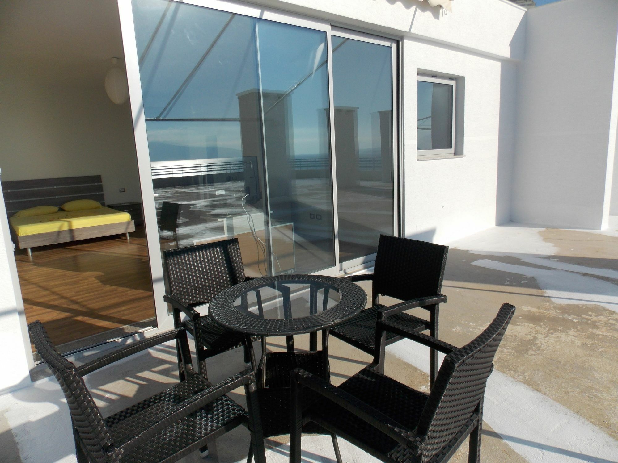 Hotel Serxho Sarandë Buitenkant foto